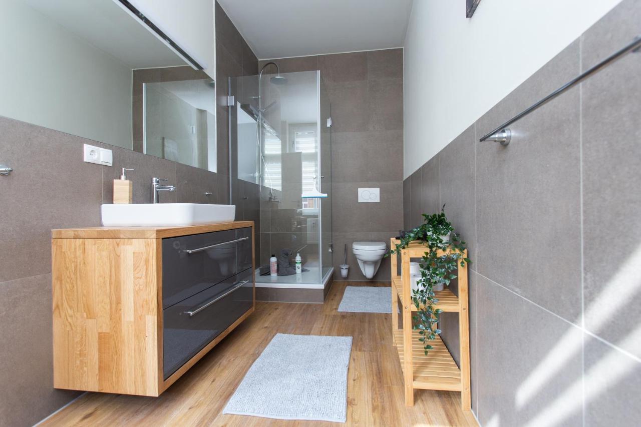 Fullhouse - Zwickau - F45 Apartments - Smarttv - Nespresso Exterior photo